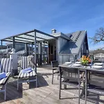 Penthouse 7 Martha * Binz