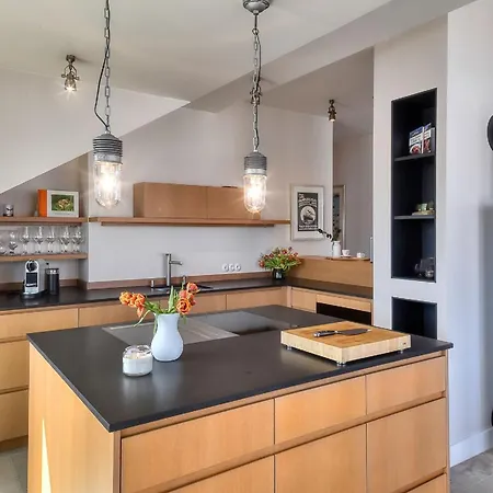 Penthouse 7 Martha *